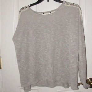 Gray long sleeve shirt